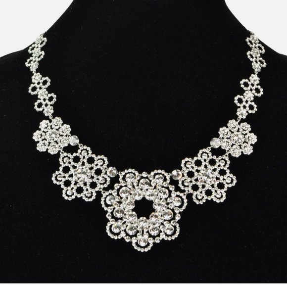 kate spade Jewelry - kate spade crystal lace necklace in silver/clear colour nwt *PLEASE READ*